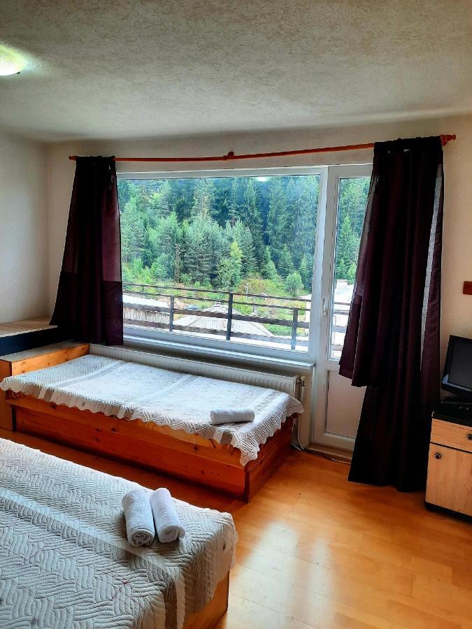 Guesthouse Classic Dospat Eksteriør billede