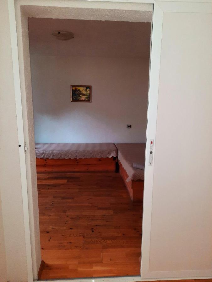Guesthouse Classic Dospat Eksteriør billede