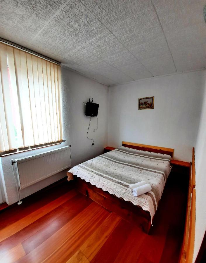 Guesthouse Classic Dospat Eksteriør billede