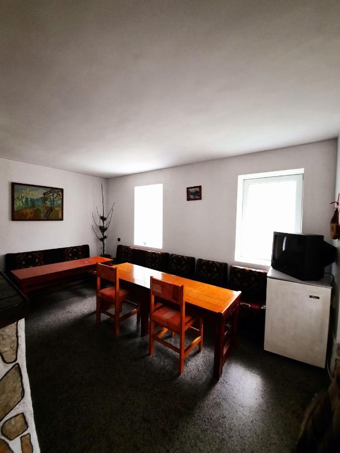 Guesthouse Classic Dospat Eksteriør billede