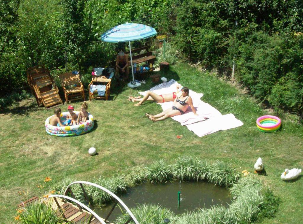 Guesthouse Classic Dospat Eksteriør billede